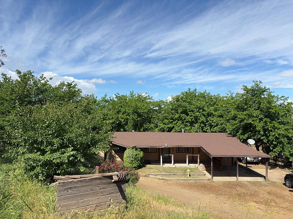 1st image of 39569 Clover Lane