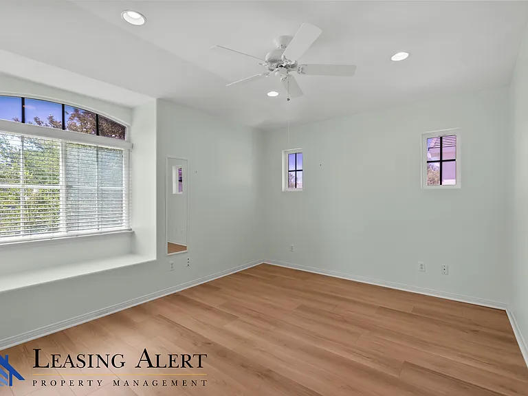 23367 Camford Pl — Photo 19