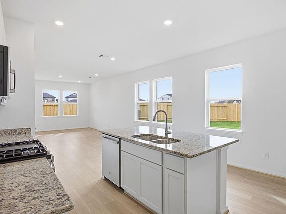 3rd image of 21831 Yellow Pineapple Ln