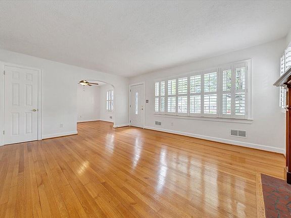 5th image of 3307 Oakland Blvd NW