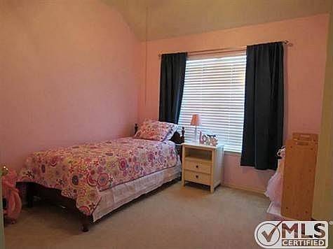 3rd image of 3813 Menard Dr