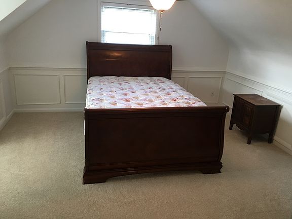 4th image of 60 Arden Dr
