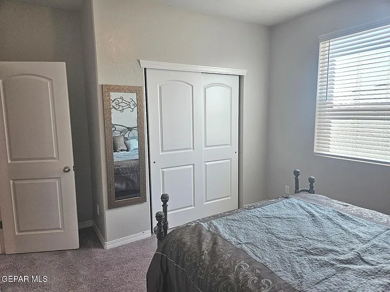 129 Esther Trl — Photo 4