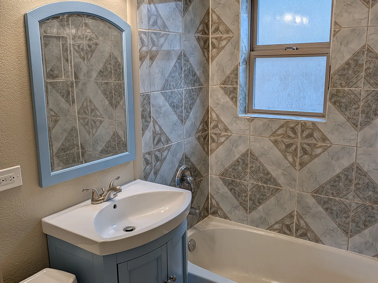 2 bed, 625 sqft, $1,845 — Photo 4