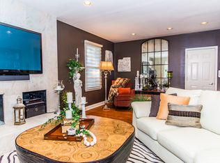 1300 Peartree Ct, Crofton, MD 21114