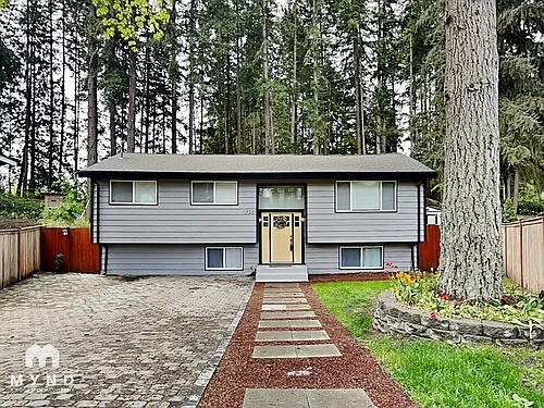 1928 214th St SW Photo 1