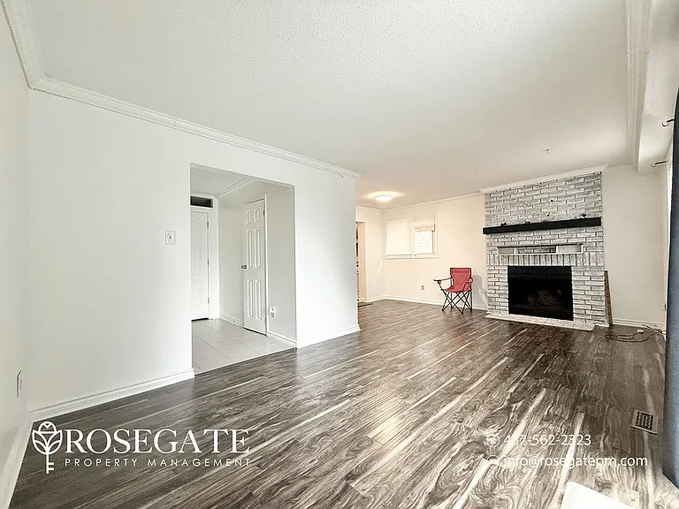 109 Rotary Dr — Photo 6
