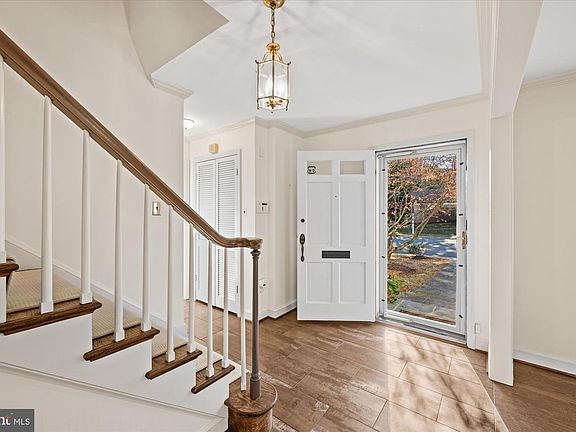 4th image of 4238 50th St NW