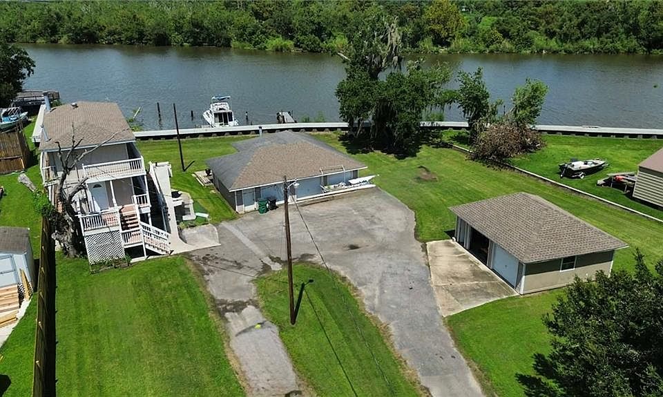 1st image of 612 Jean Lafitte Blvd