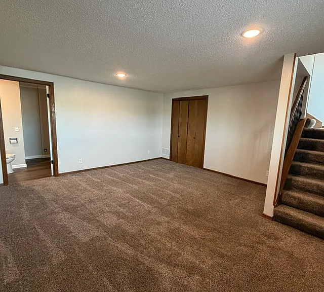 1007 N Lakewind St — Photo 14