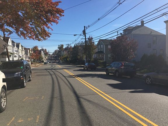5th image of 931 Chancellor Ave