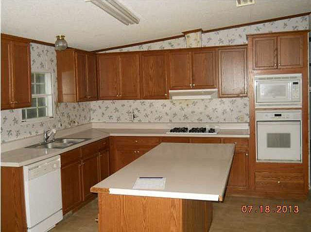2nd image of 103 Freedom Rd