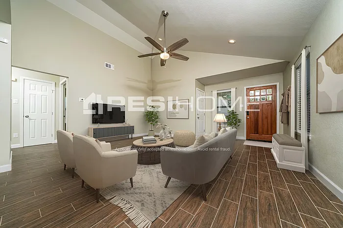 9656 Valley Mills Ln — Photo 4