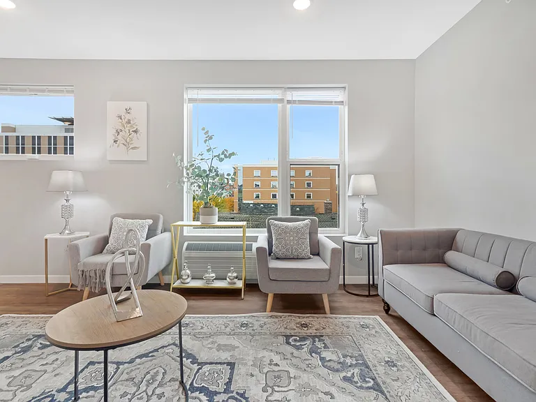 2432 Chicago Ave S #201 — Photo 7