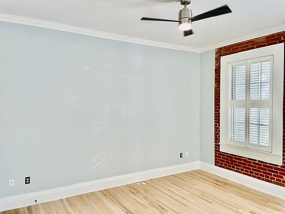 4th image of 100 W Court St #1B