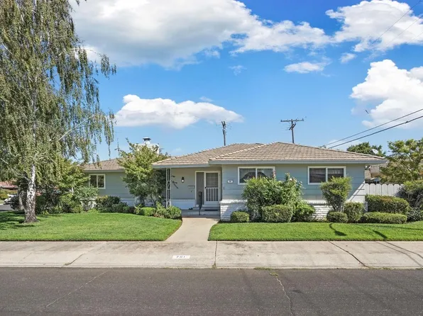 761 Maplewood Dr, Lodi, CA 95240
