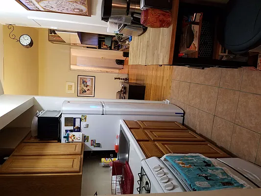 Rented by Compass | media 12