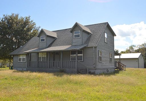1st image of 1345 Pine Way