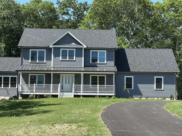 16 Ledge Hill Ln, Rehoboth, MA 02769