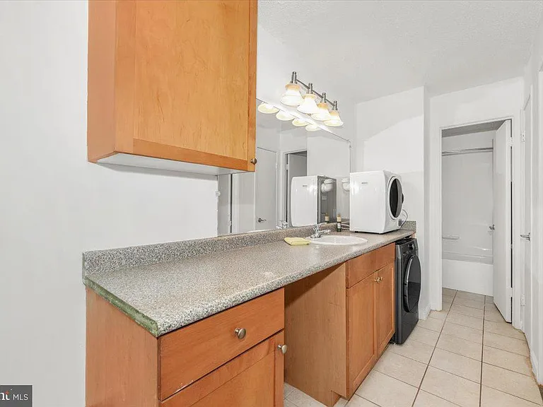 60 S Van Dorn St #511 — Photo 39