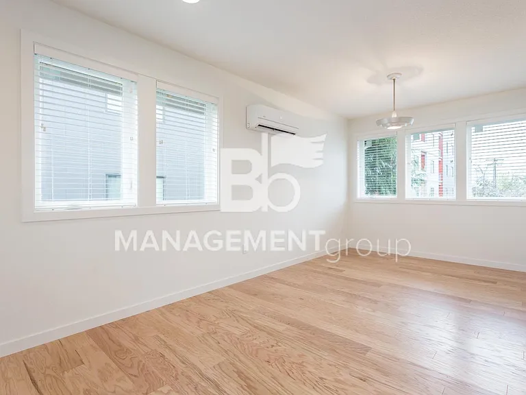4038 NE Garfield Ave — Photo 4