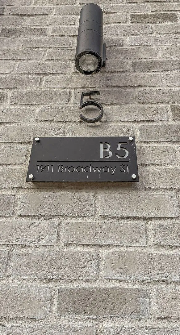 Broadway -Vancouver — Photo 2
