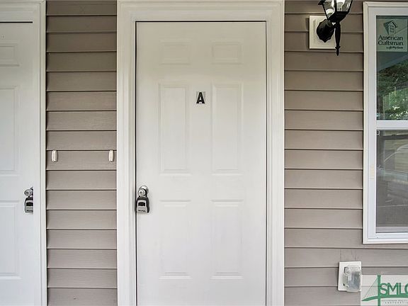4th image of 813 W 52nd Street