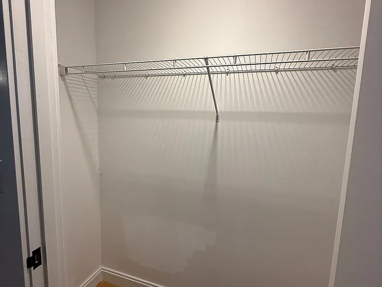 83-84 Gardner St #109L — Photo 15