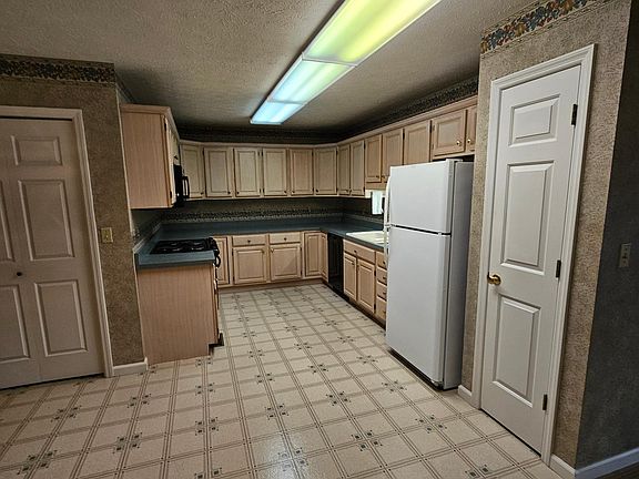 5th image of 39 Torchwood Ln #39