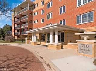 710 Creekside Dr UNIT 105A, Mount Prospect, IL 60056