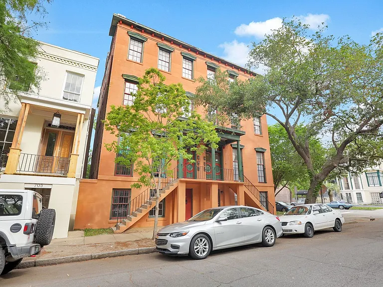703 Barnard St #A — Photo 2
