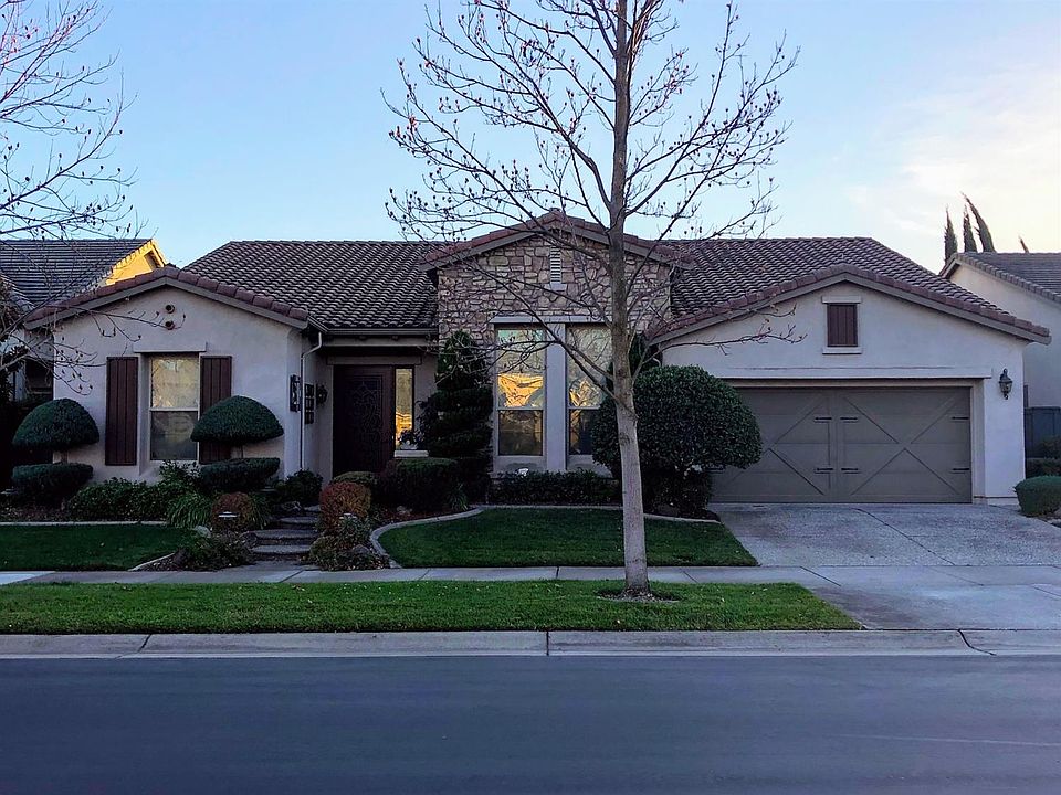 1st image of 2546 Heritage Park Ln