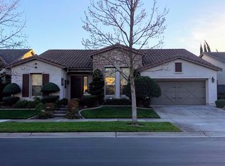 2546 Heritage Park Ln, Sacramento, CA 95835