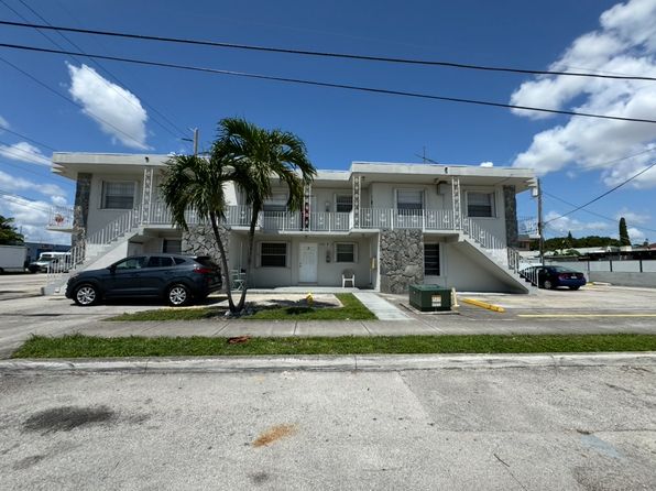 1005 W 23rd St #1