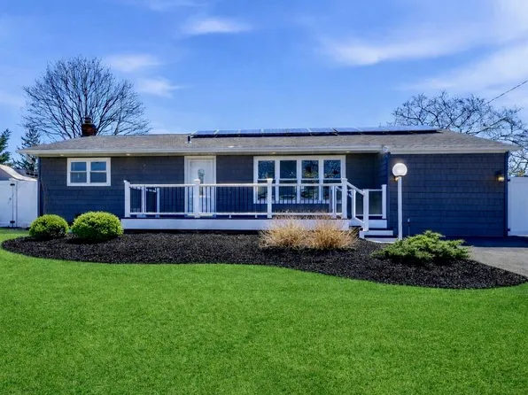 26 Patrician Street, Holbrook, NY 11741