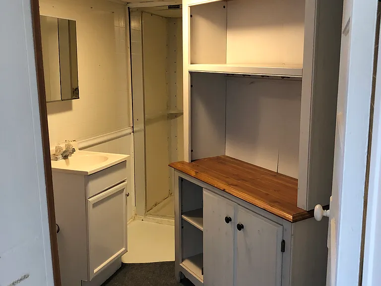 809 Blackmer Ave #1 — Photo 8