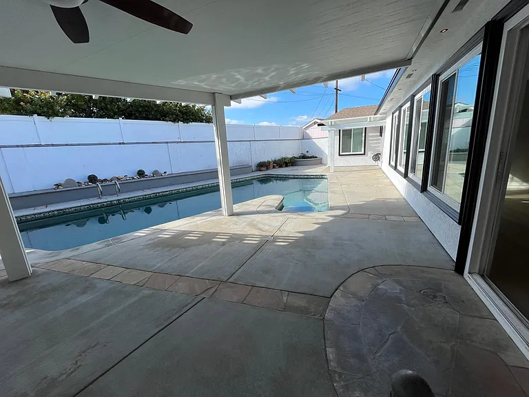 407 N Clinton St — Photo 21