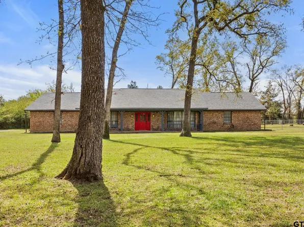 1887 Shiloh Estates Rd, Chandler, TX 75758