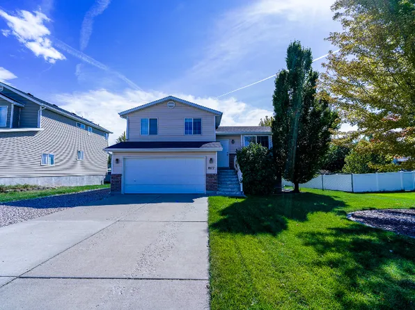 1677 W 800 N, Clinton, UT 84015