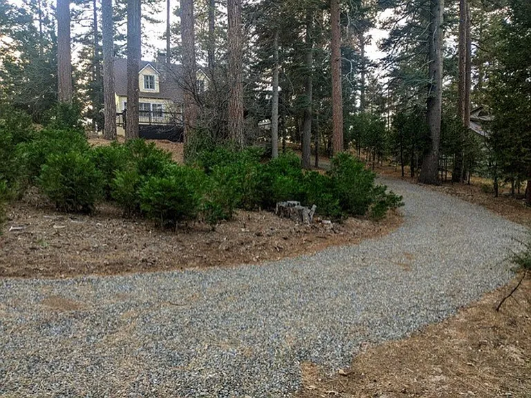 520 Millburn Rd — Photo 51