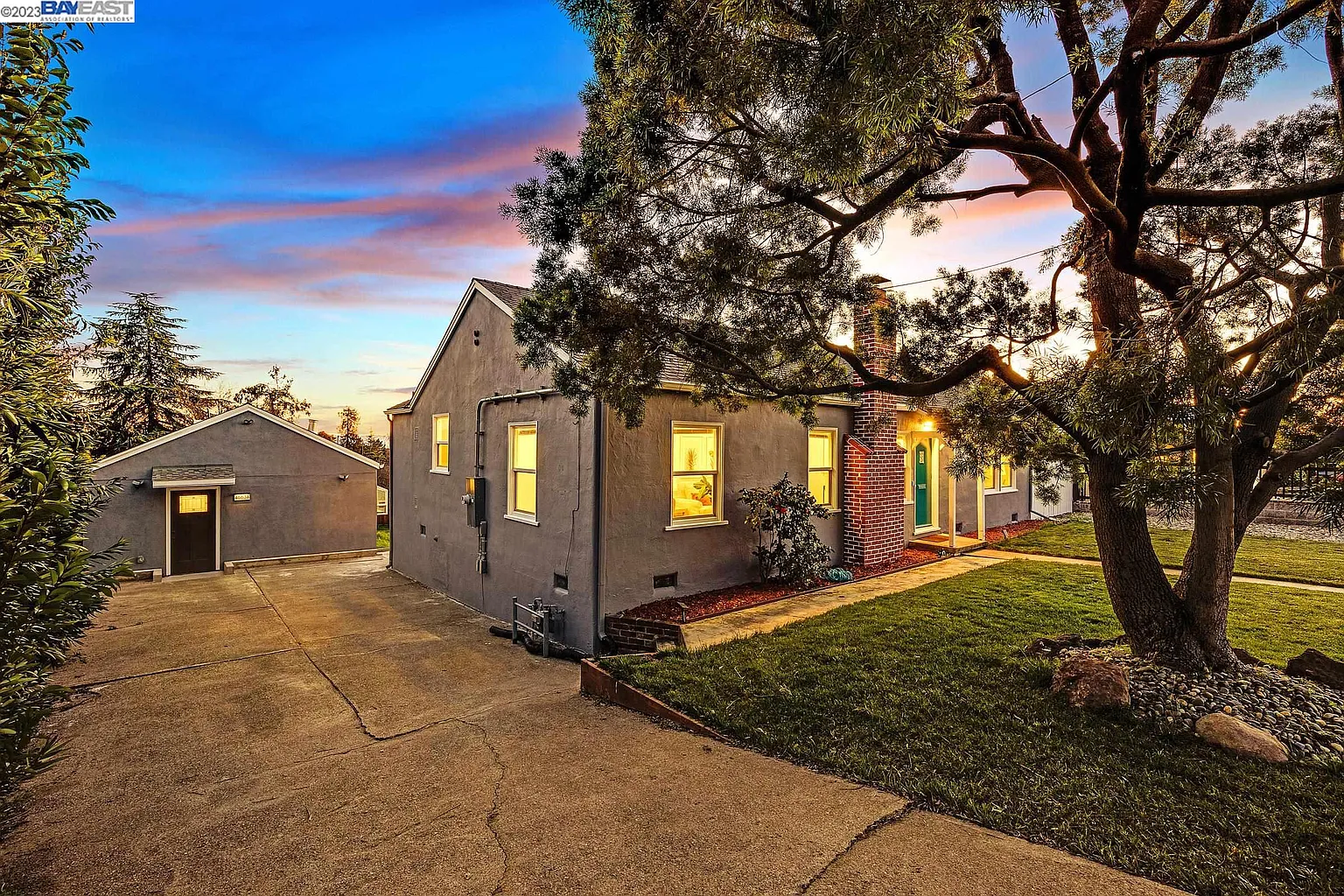 4663 Seven Hills Rd photo 1