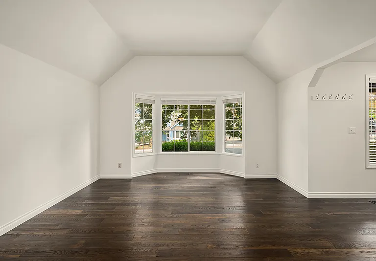24105 SE 42nd St — Photo 21