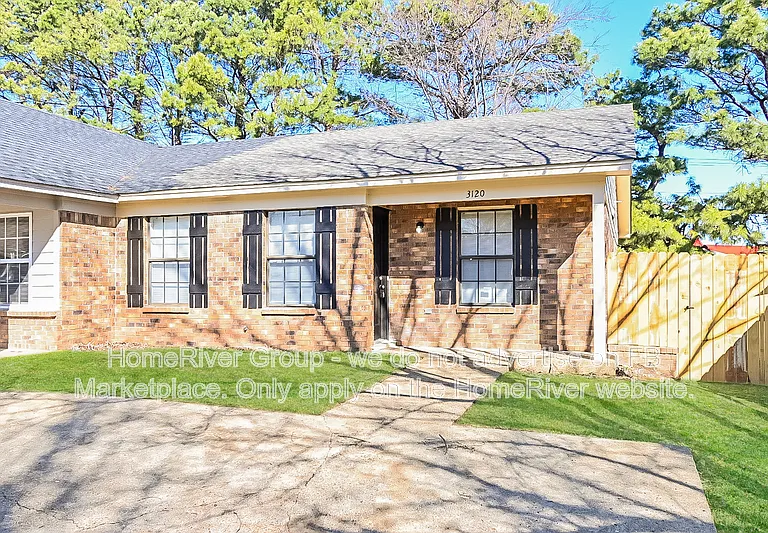 3120 Edenshire Ln — Photo 1