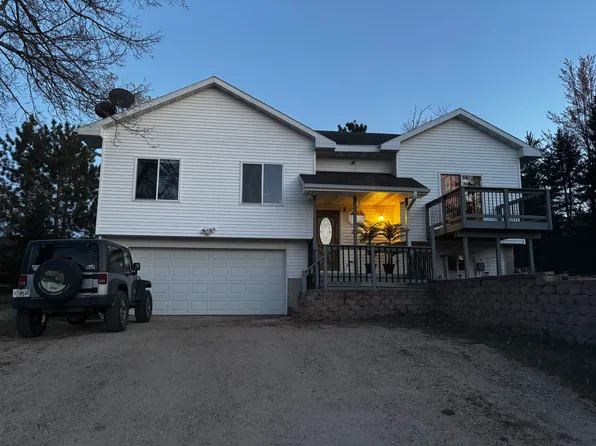 W11443 1st St, Crivitz, WI 54114