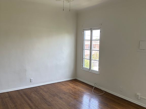3rd image of 1444 N Hayworth Ave APT C