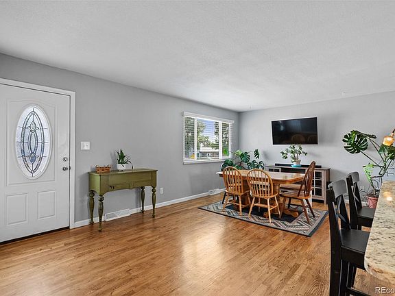 4th image of 7461 Winona Court