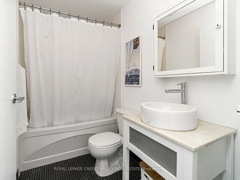 233 Carlaw Ave #816 — Photo 17