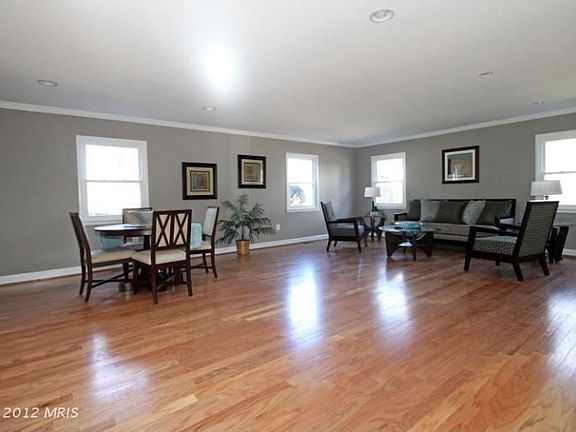5th image of 4316 Majestic Ln