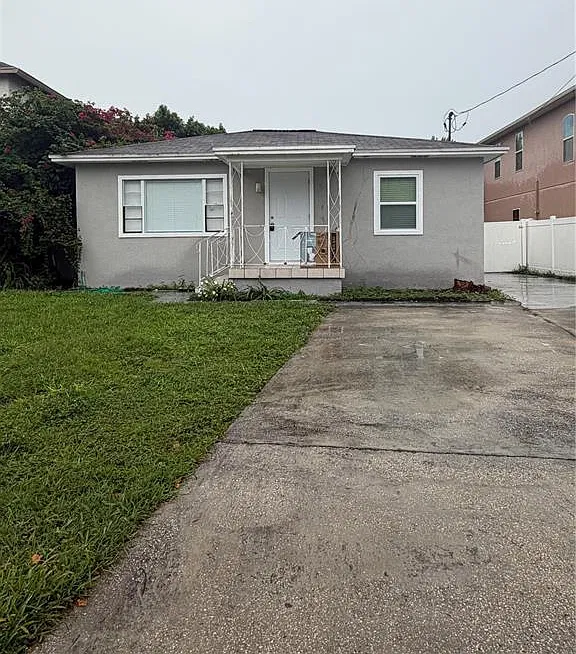 3 bed, 2.0 bath, 1080 sqft, $2,600 — Photo 1