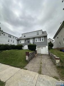 984-986 E 26th St, Paterson, NJ, 07513